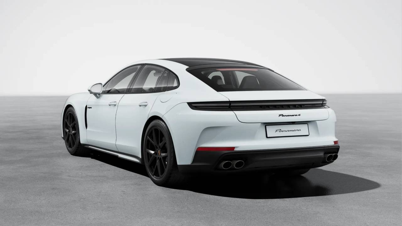 2026 Porsche Panamera 4 E-Hybrid photo 3