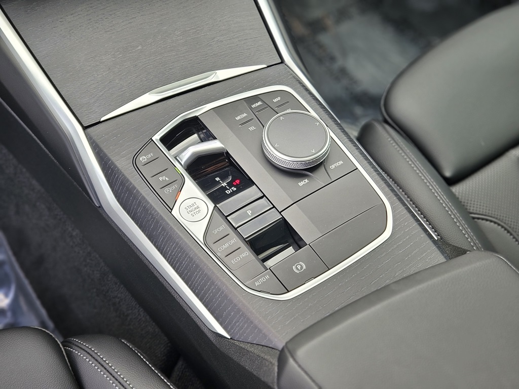 2025 Bmw 330i xDrive photo 26