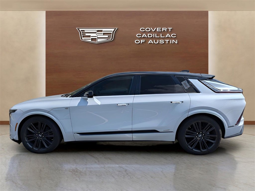 2026 Cadillac Lyriq photo 3