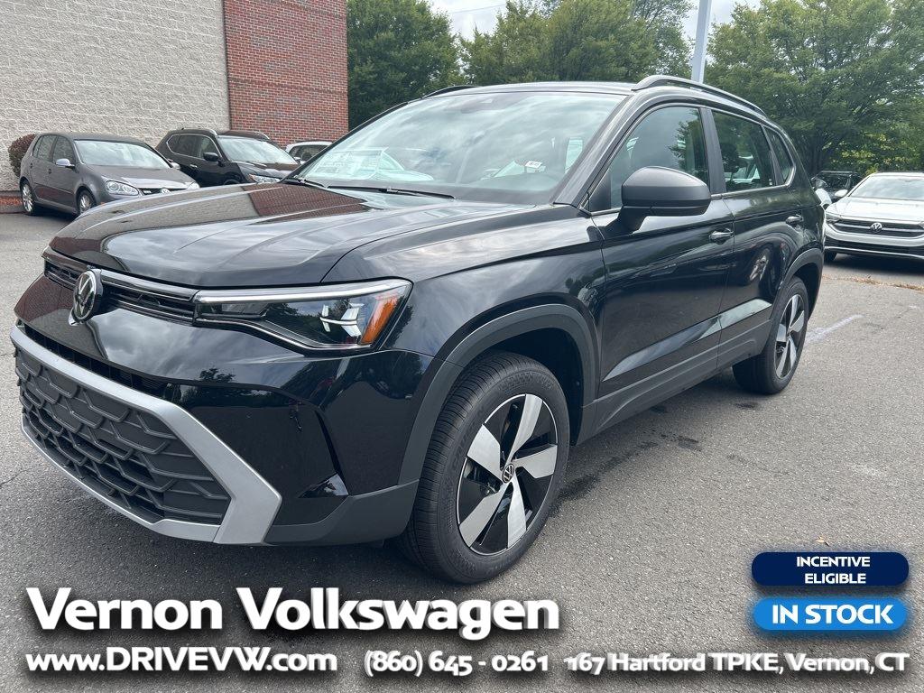 2025 Volkswagen Taos S's photo