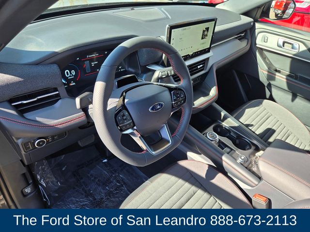 2026 Ford Explorer ST-Line photo 2