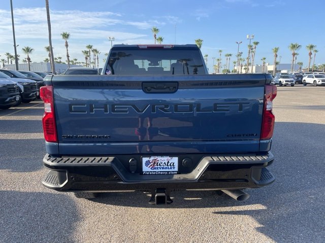 2025 Chevrolet Silverado 2500HD Custom photo 6