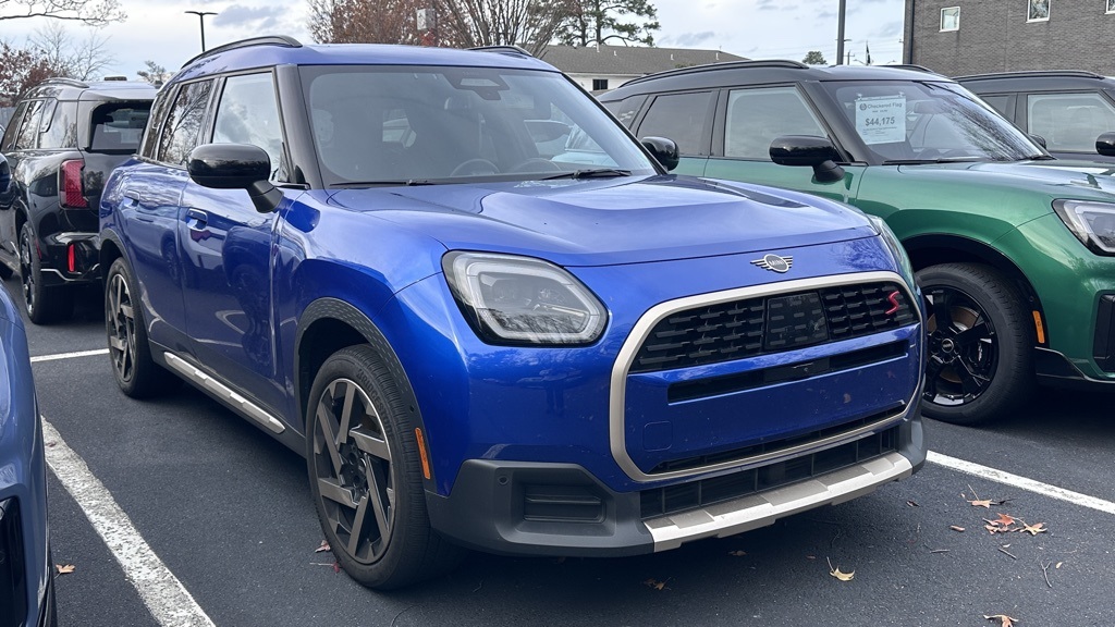 2025 MINI Countryman S's photo