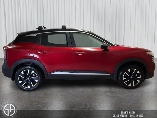 2025 Nissan Kicks SV photo 4