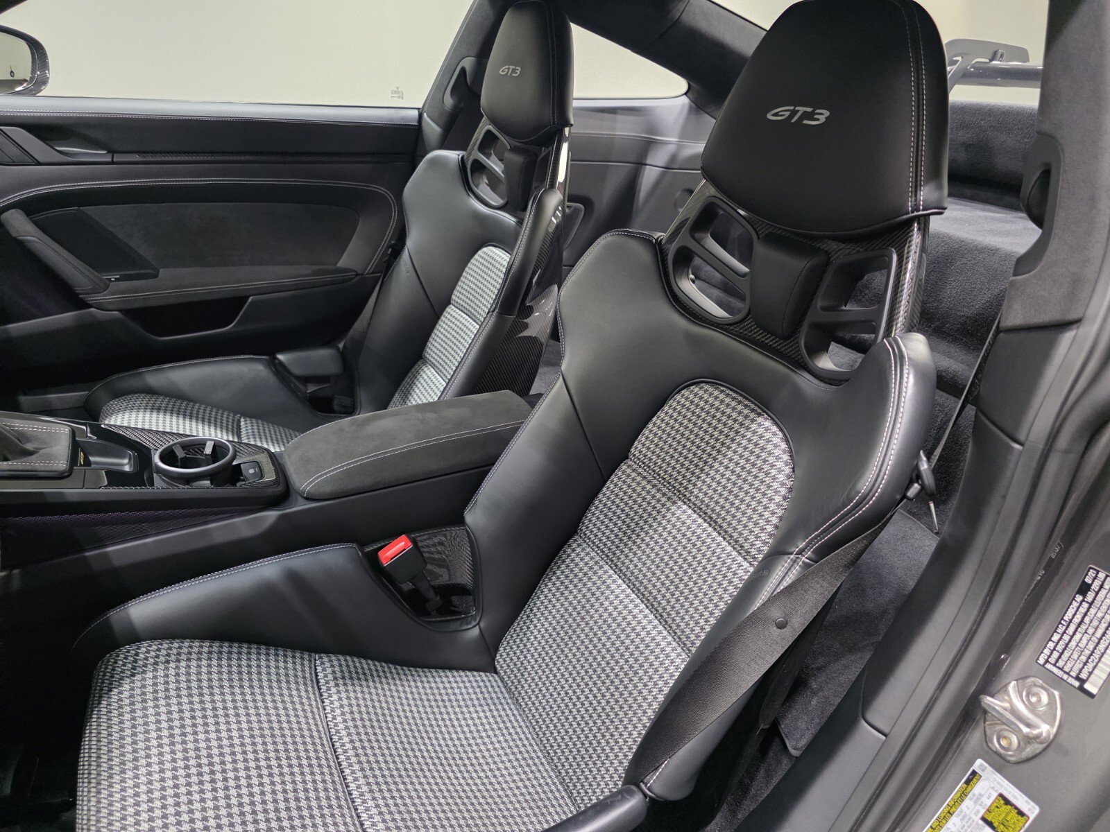 2022 Porsche 911 GT3 Coupe photo 7