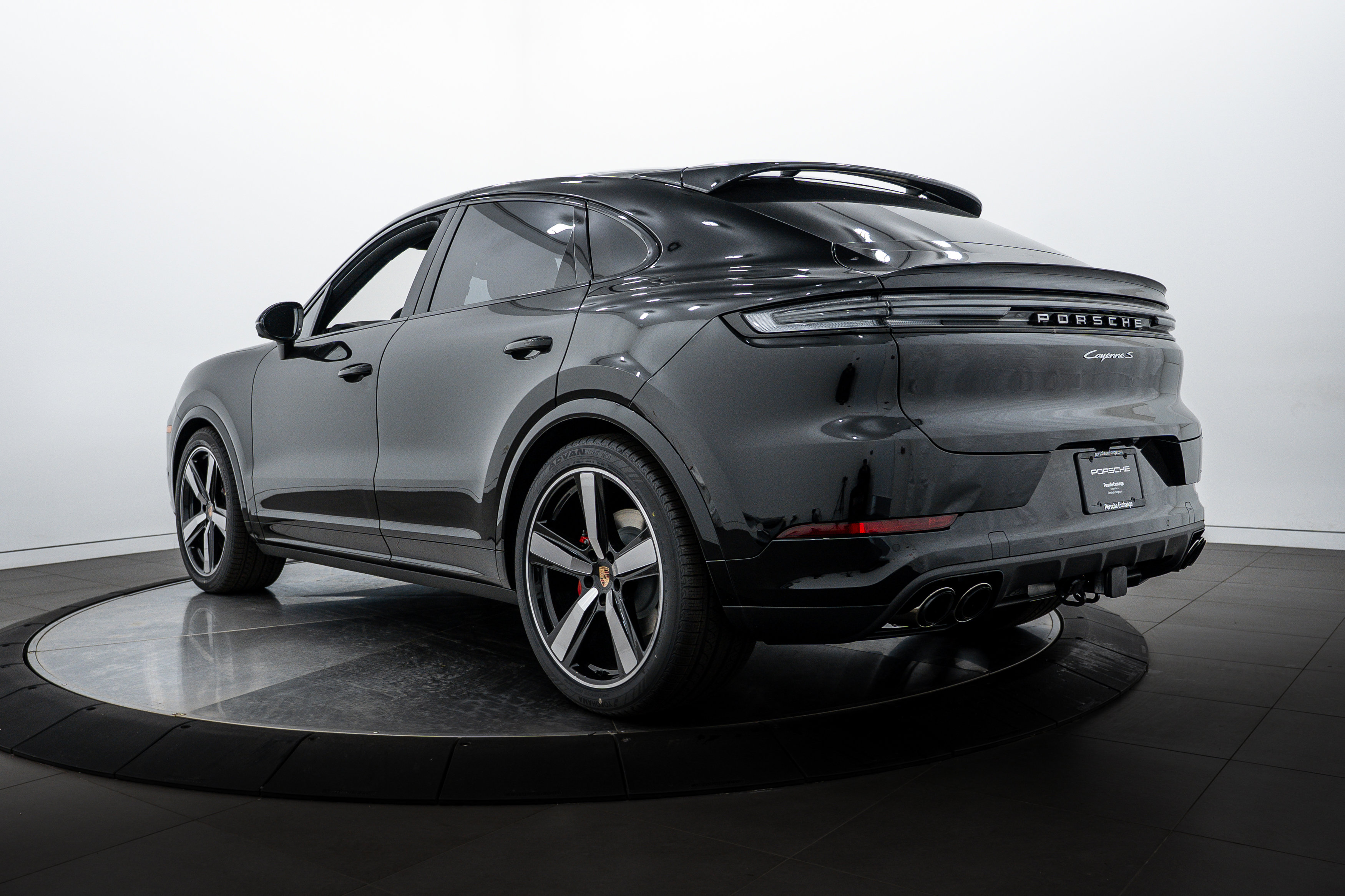 2026 Porsche Cayenne S Coupe photo 2