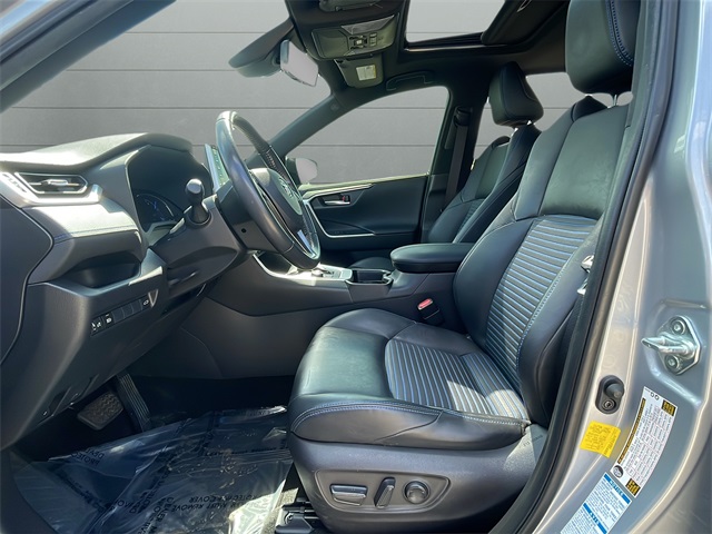 2019 Toyota RAV4 Hybrid XSE photo 10