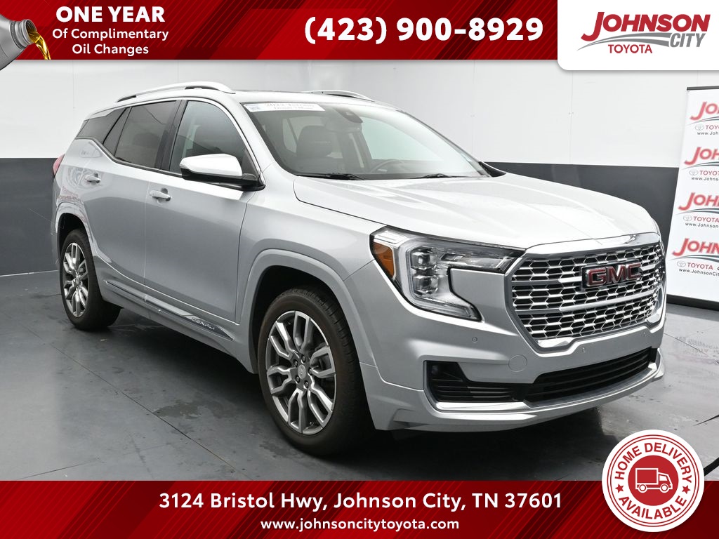 2022 GMC Terrain Denali's photo