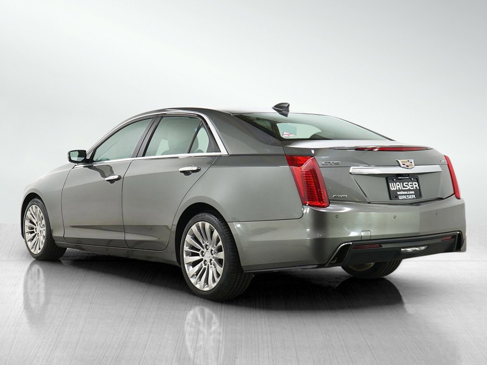 2017 Cadillac CTS Luxury photo 3