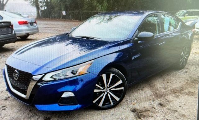 2022 Nissan Altima SR