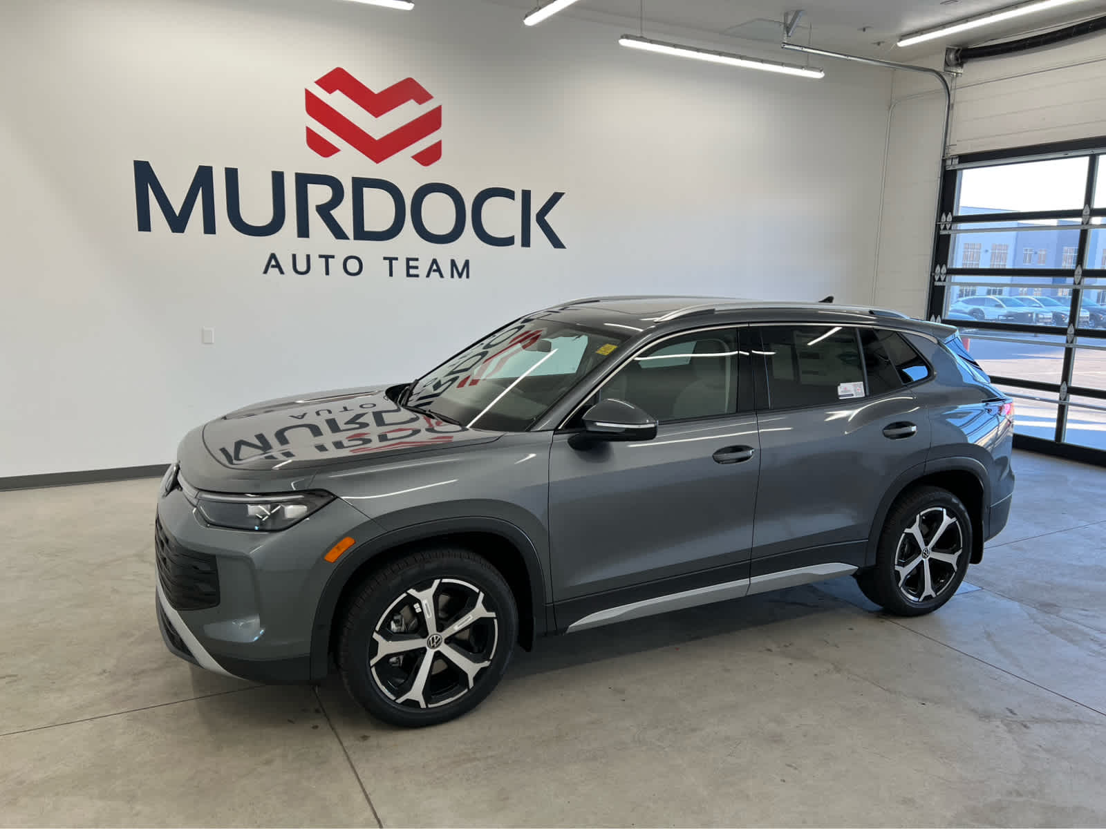 2026 Volkswagen Tiguan SE's photo