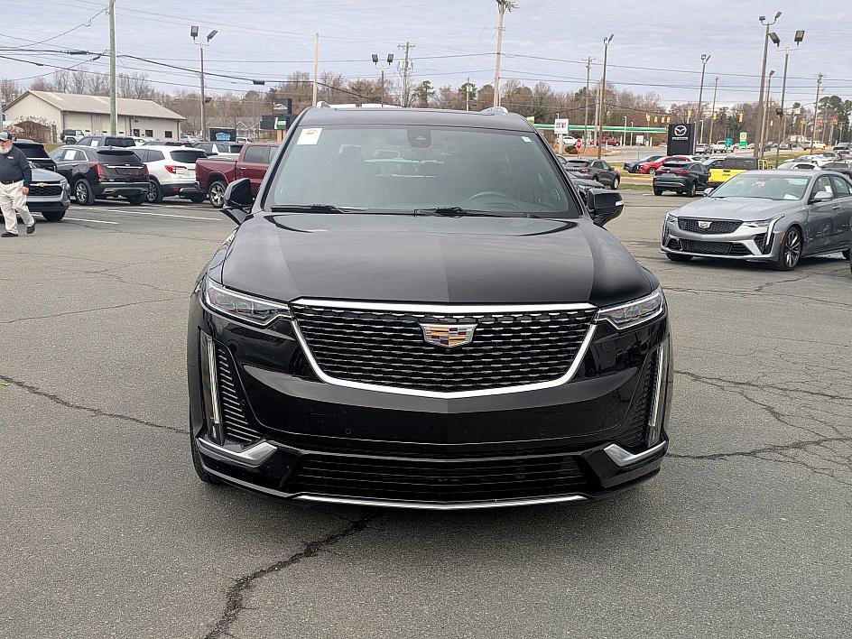 2020 Cadillac XT6 Premium Luxury photo 2