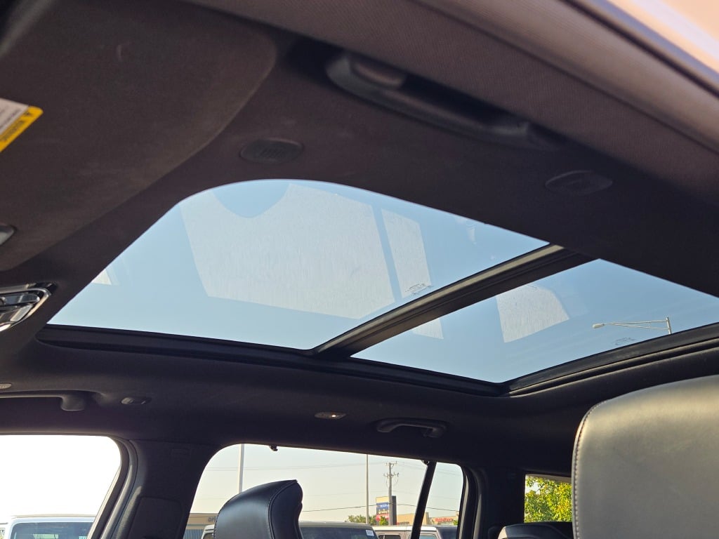 2021 Jeep Grand Cherokee Overland photo 24