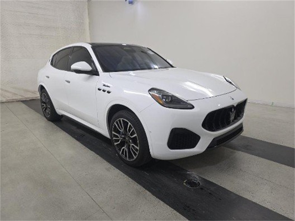 2023 Maserati Grecale MODENA's photo