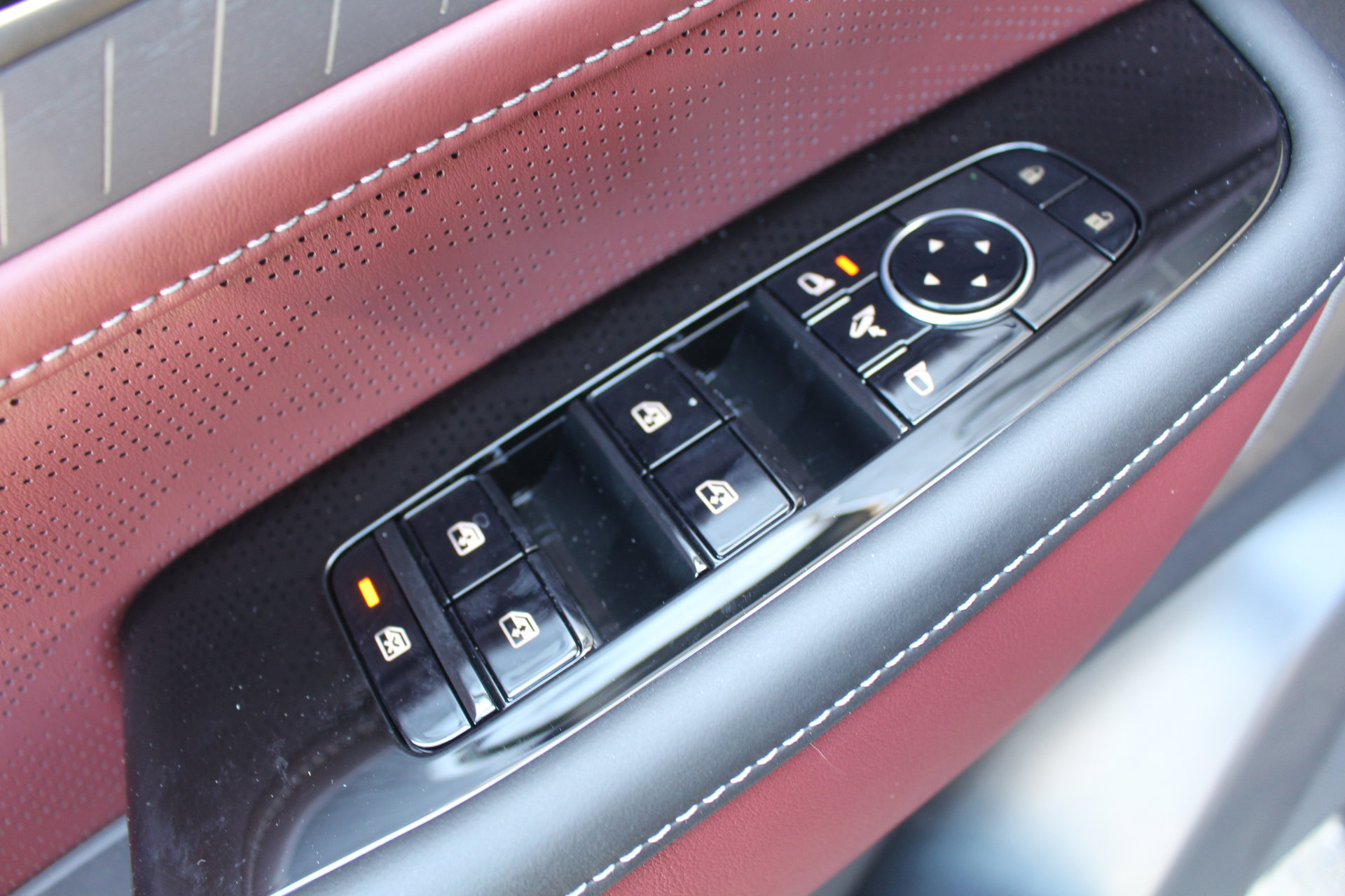 2026 Infiniti QX80 photo 12