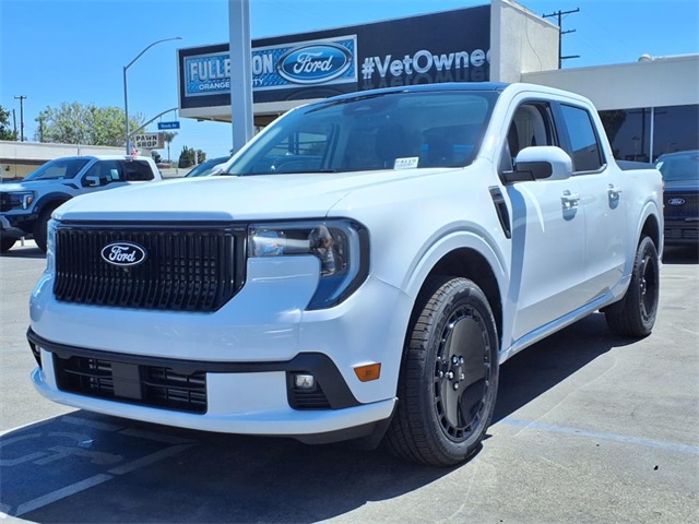 2025 Ford Maverick Lobo's photo