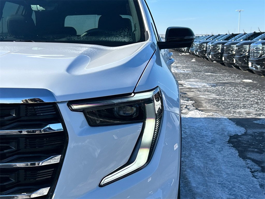 2026 GMC ACADIA - Image 9