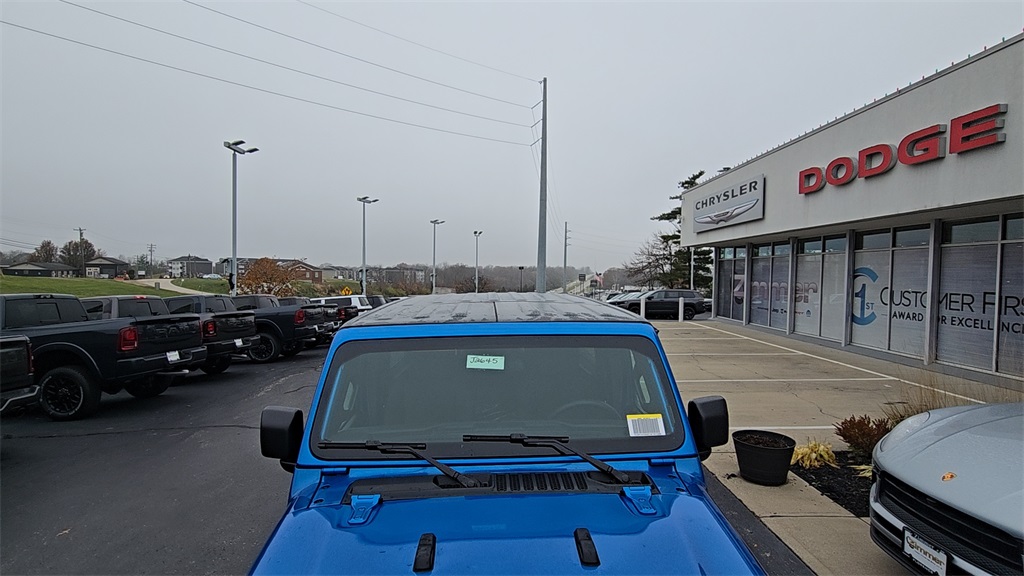 2026 Jeep Wrangler Sport photo 4