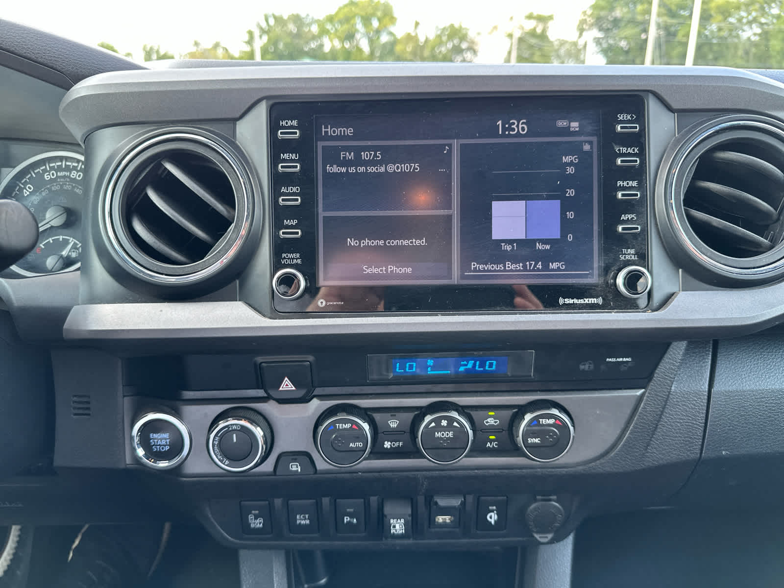 2023 Toyota Tacoma TRD photo 19
