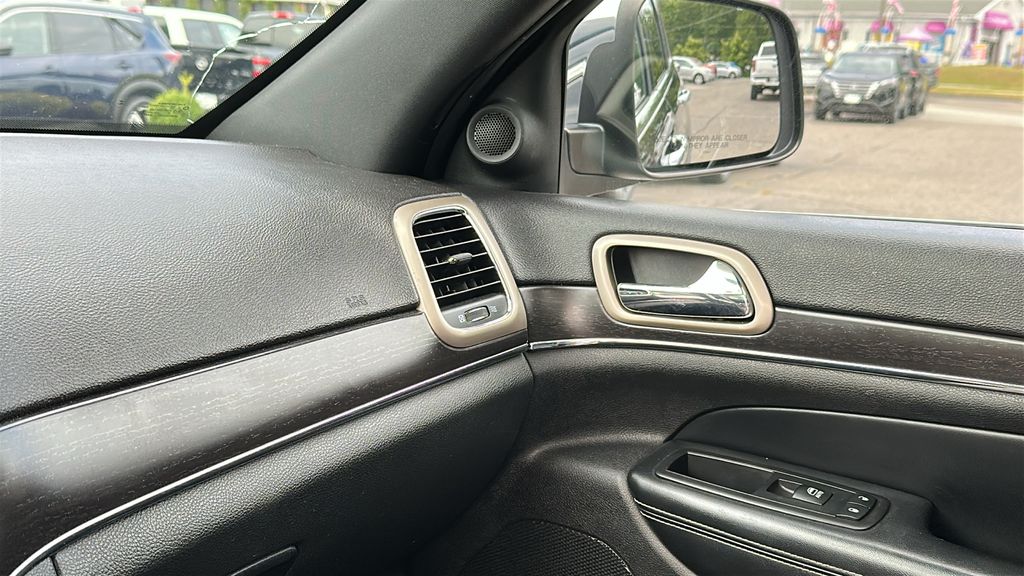 2014 Jeep Grand Cherokee Limited photo 18