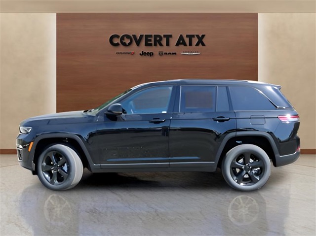 2025 Jeep Grand Cherokee Limited photo 2