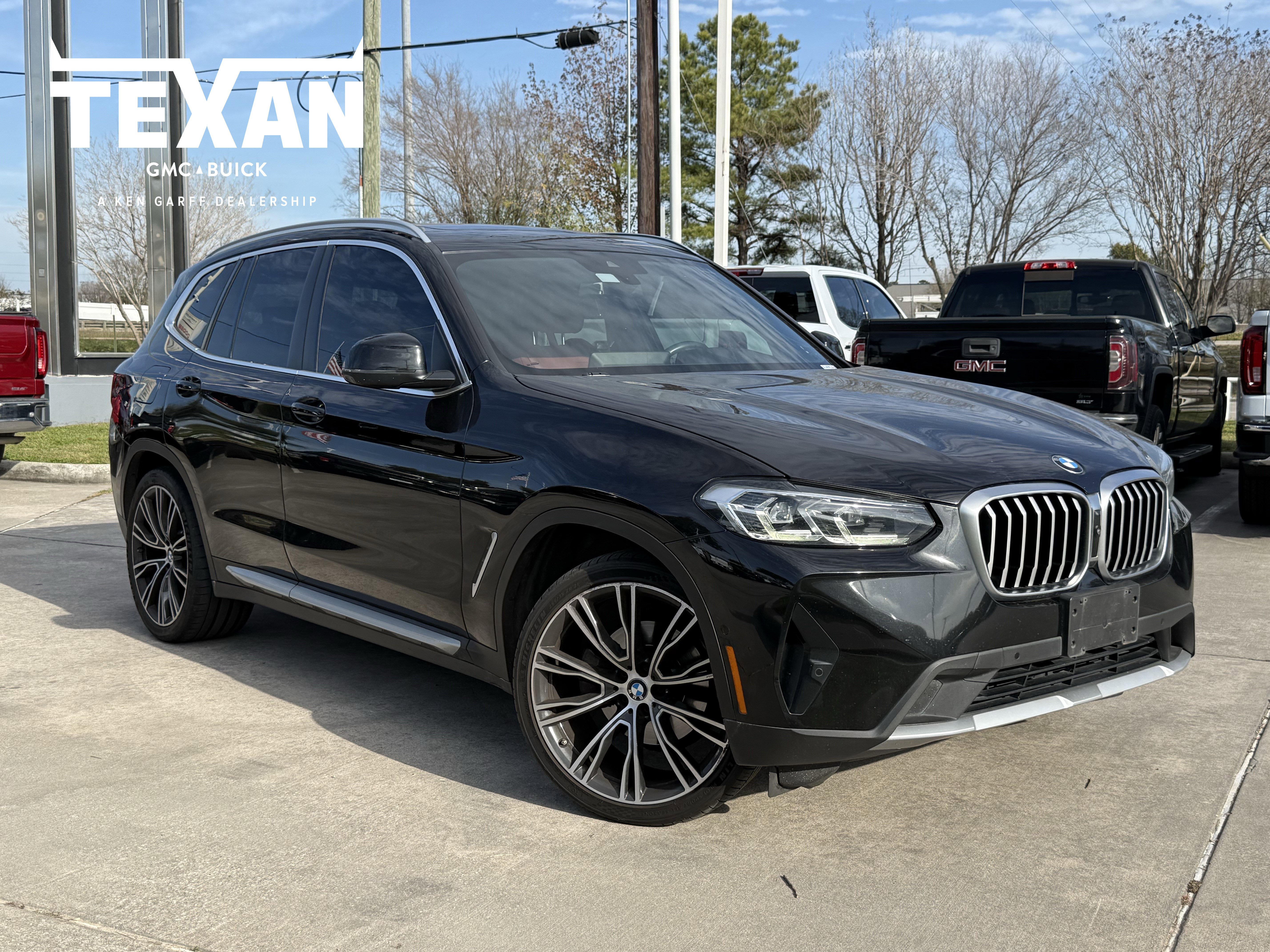 2023 BMW X3 30i's photo