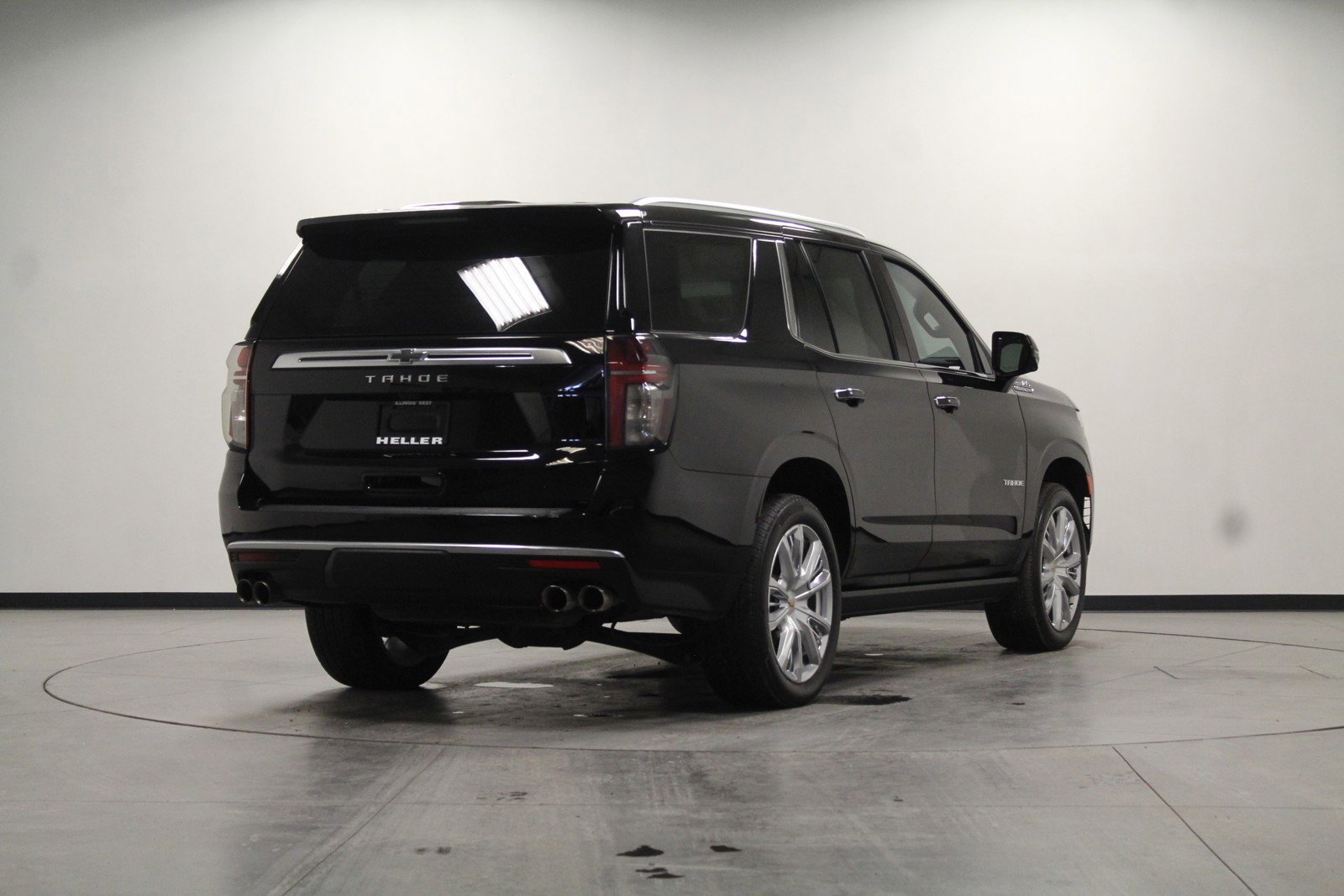Used 2023 Black Chevrolet High Country image 4