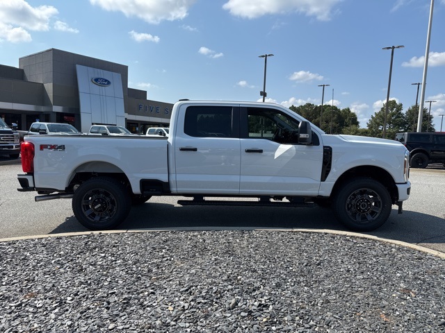 2026 Ford F-250 photo 11