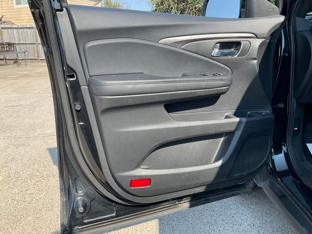 2022 Honda Pilot Sport photo 21