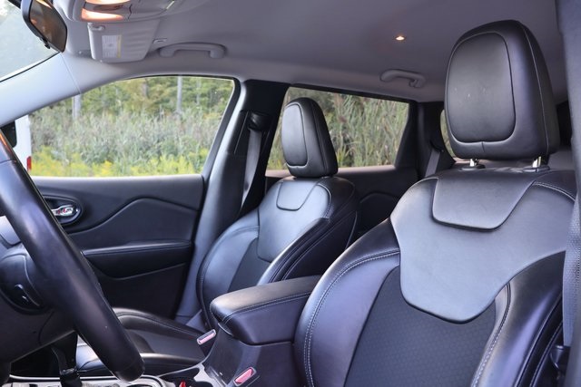 2019 Jeep Cherokee Latitude photo 12