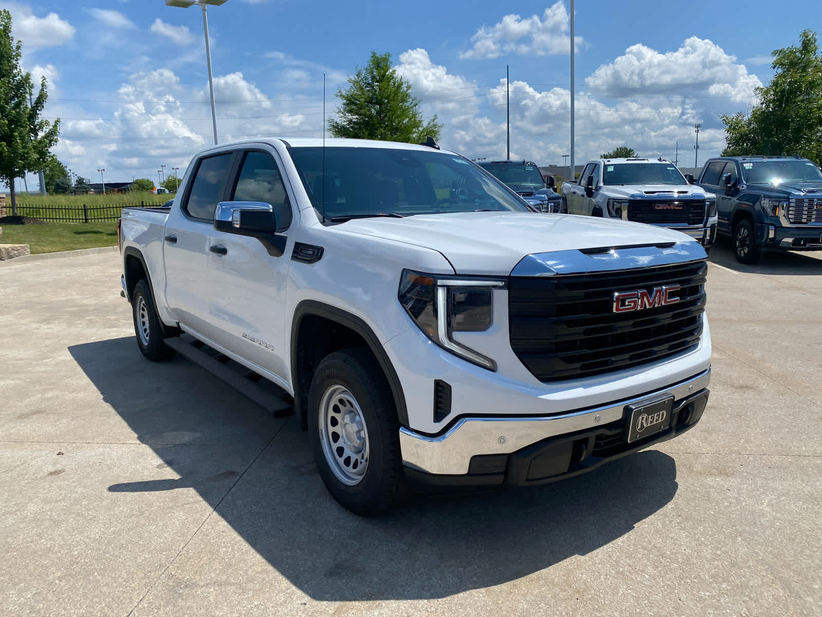 2025 Gmc Sierra 1500 Pro photo 4