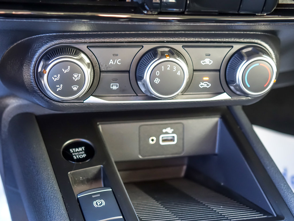 2025 NISSAN KICKS MPV - Image 12