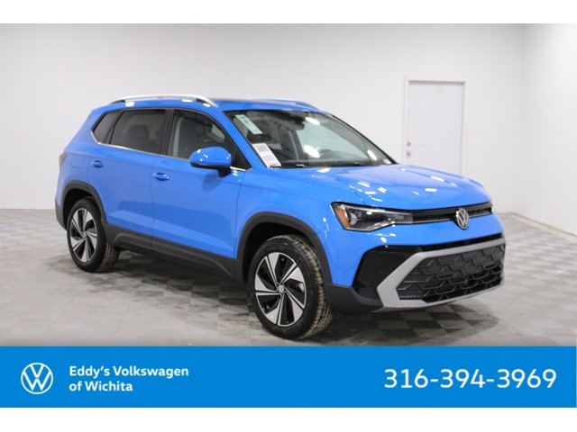 2025 Volkswagen Taos SE's photo