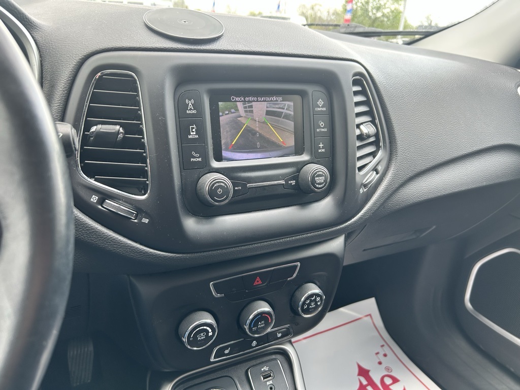2018 Jeep Compass Latitude photo 15