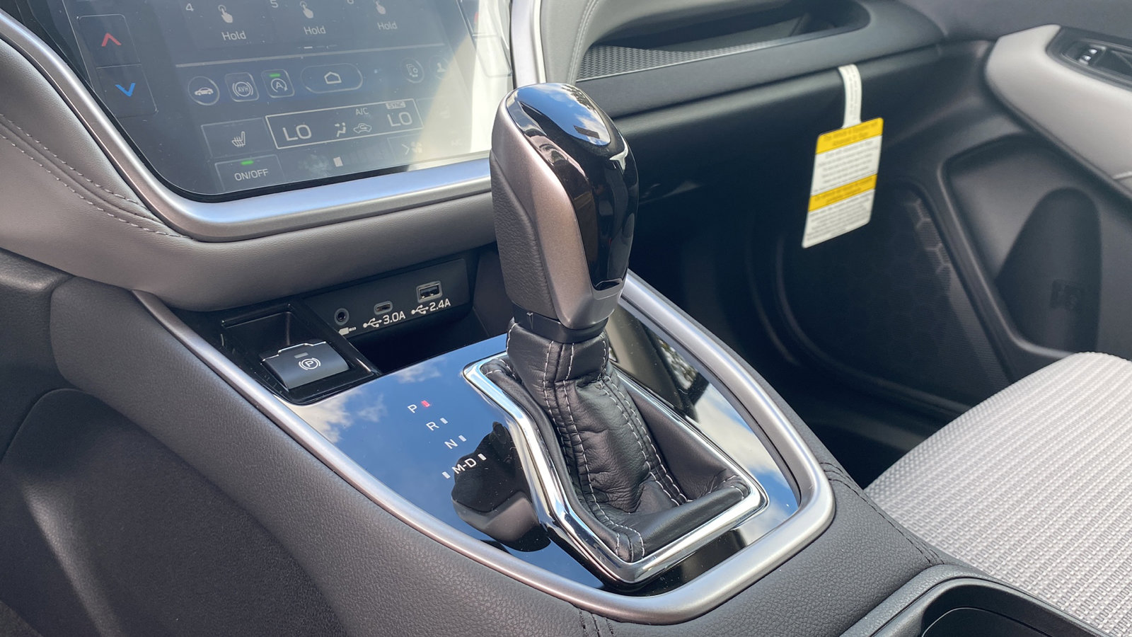 2025 Subaru Outback Premium photo 13