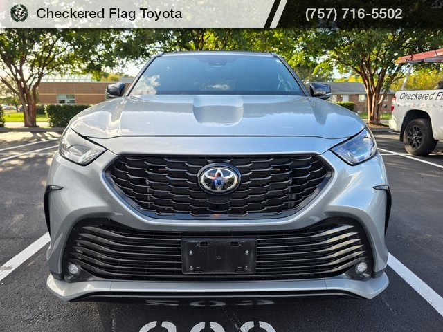 2021 Toyota Highlander XSE photo 2