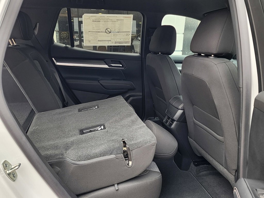2025 Gmc Terrain photo 38