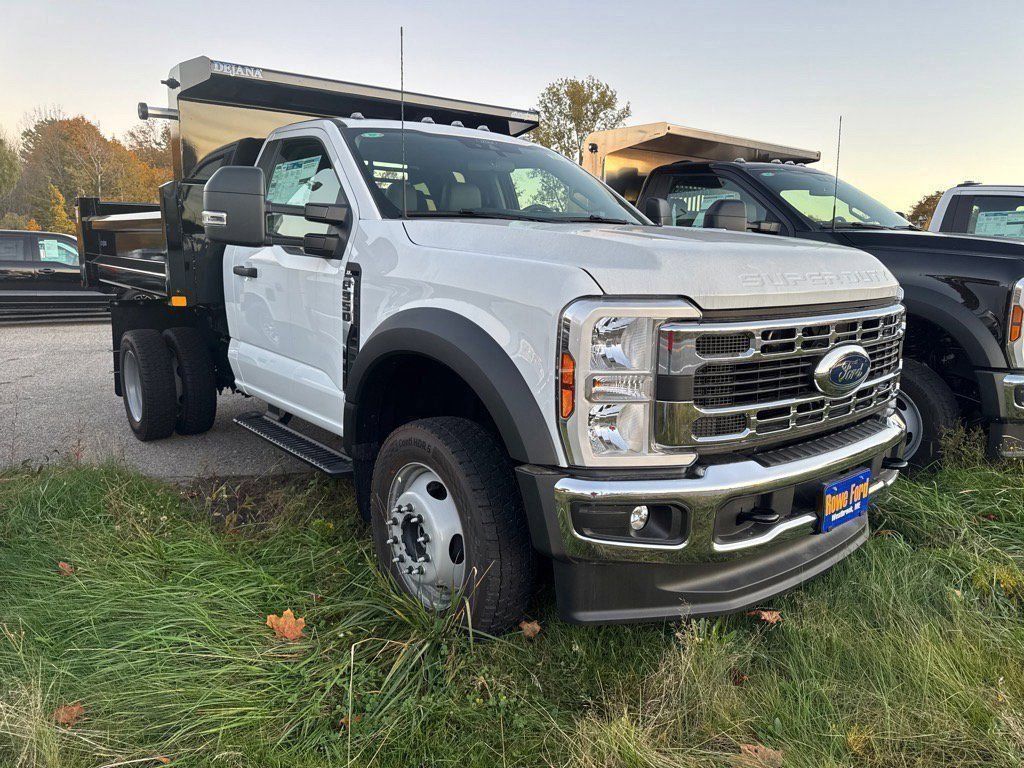 2025 Ford F-550 Super Duty Chassis Cab XL's photo