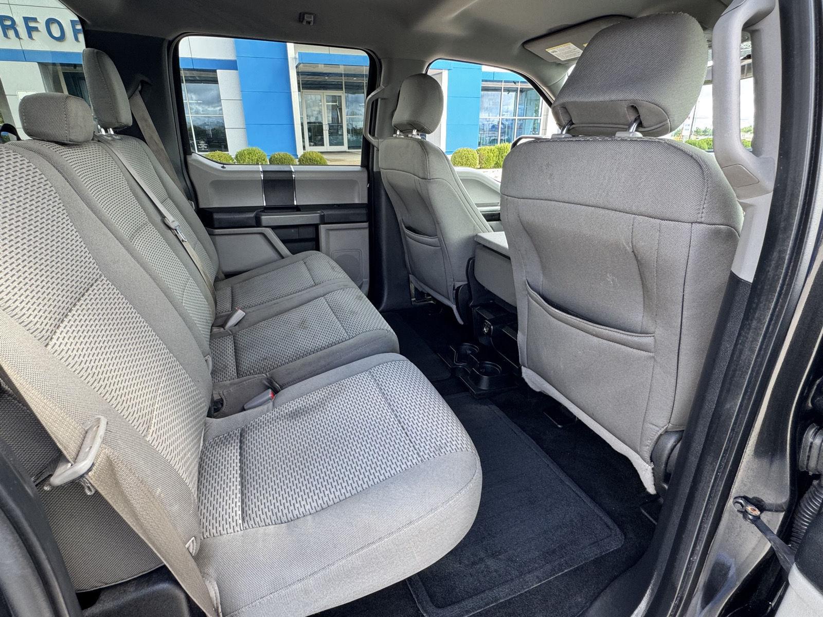 2015 Ford F-150 XLT photo 28