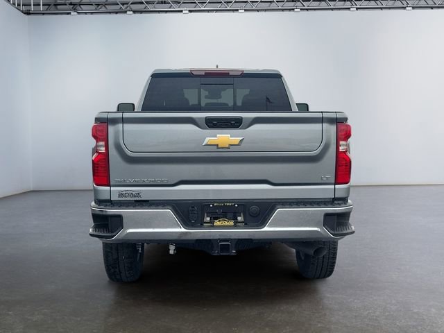 2026 Chevrolet Silverado 2500HD LT photo 4