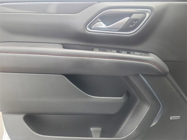 2021 Chevrolet Suburban RST photo 17
