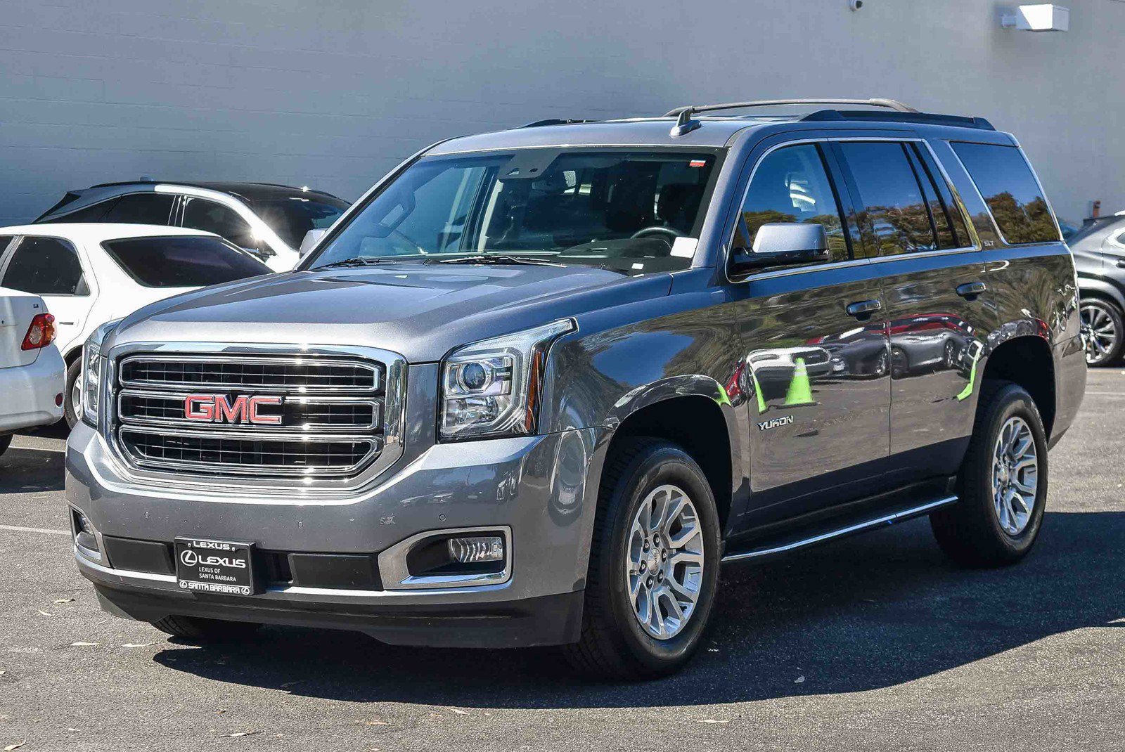 2020 Gmc Yukon SLT photo 2