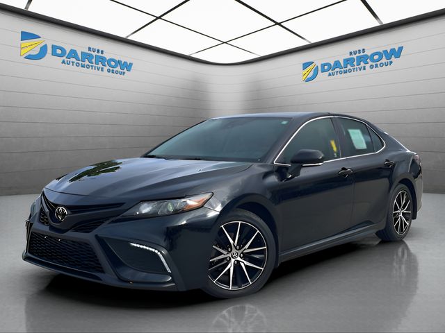 2023 Toyota Camry SE's photo