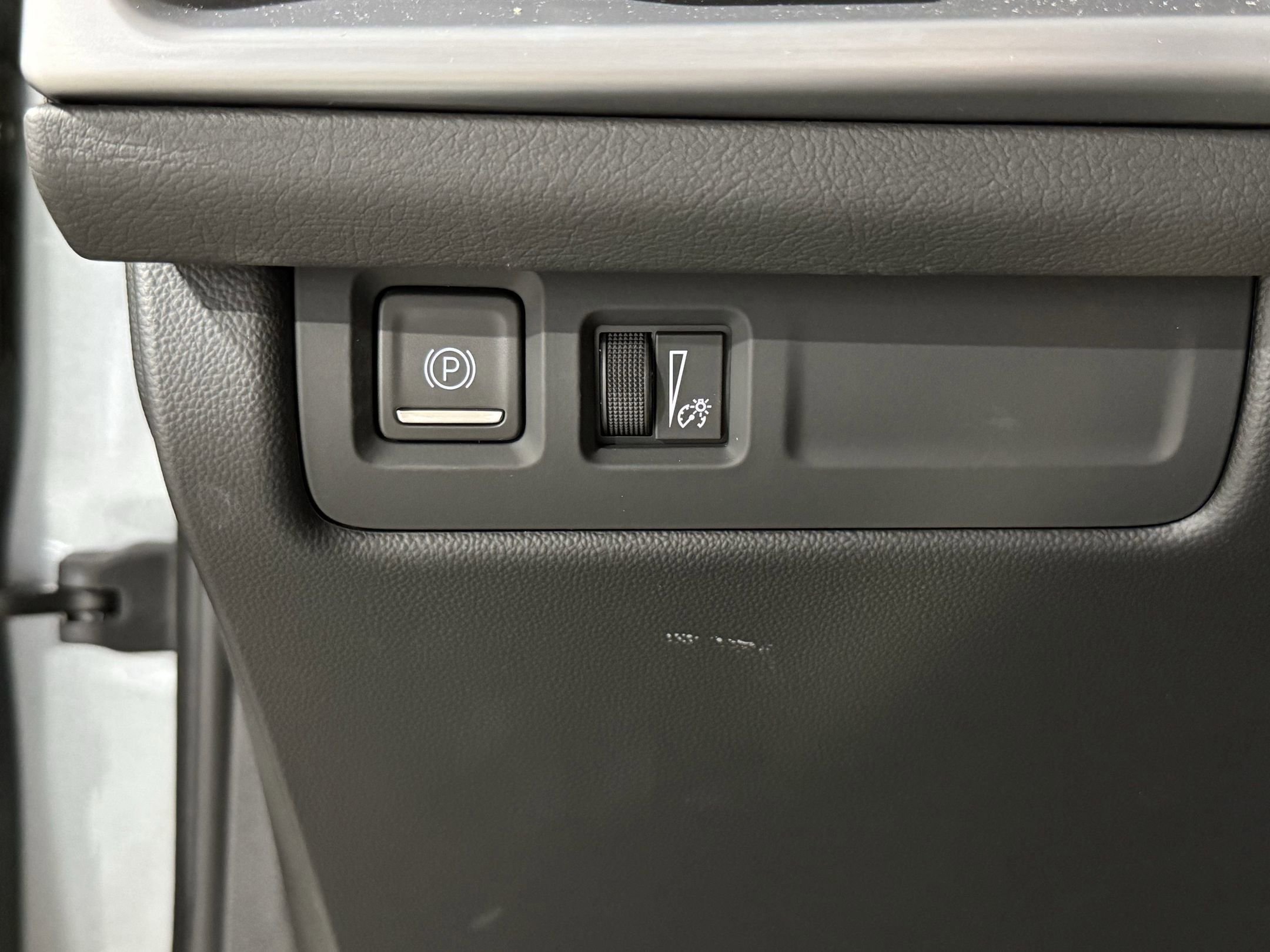 2025 Cadillac XT4 Premium Luxury photo 24
