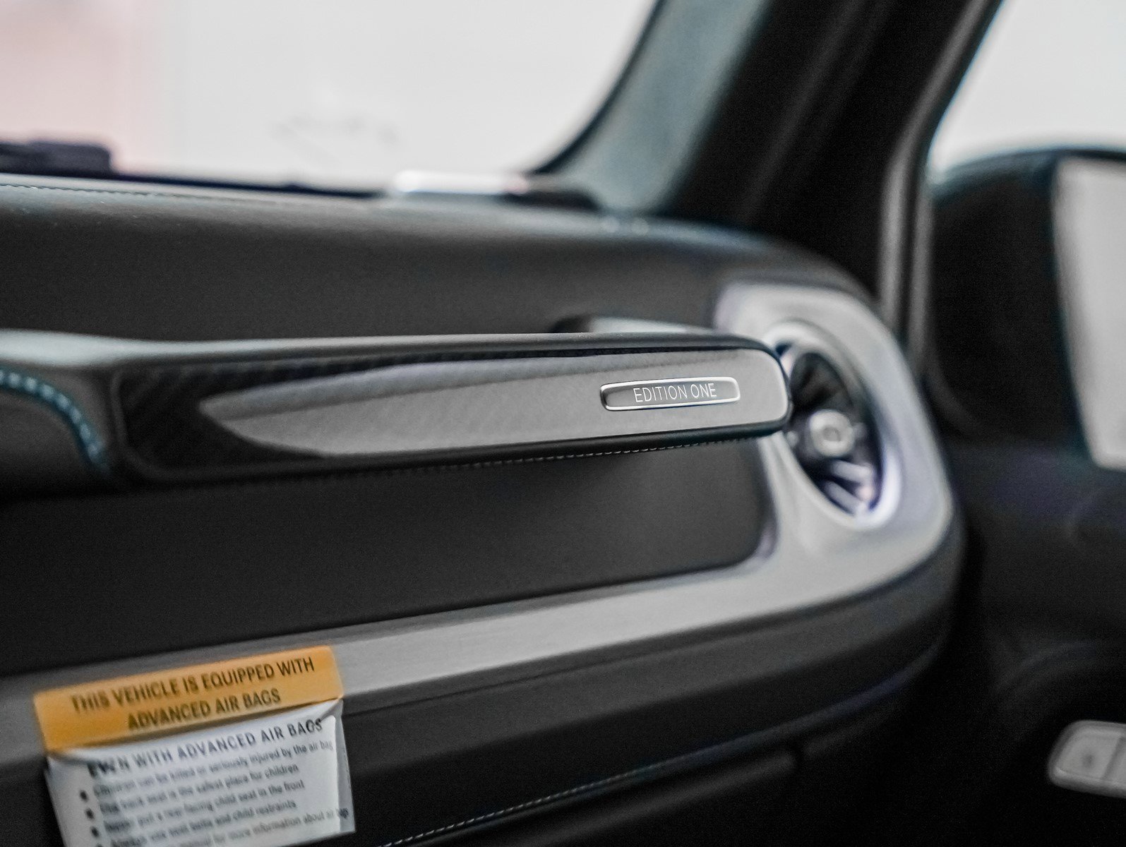 2025 Mercedes Benz G photo 18