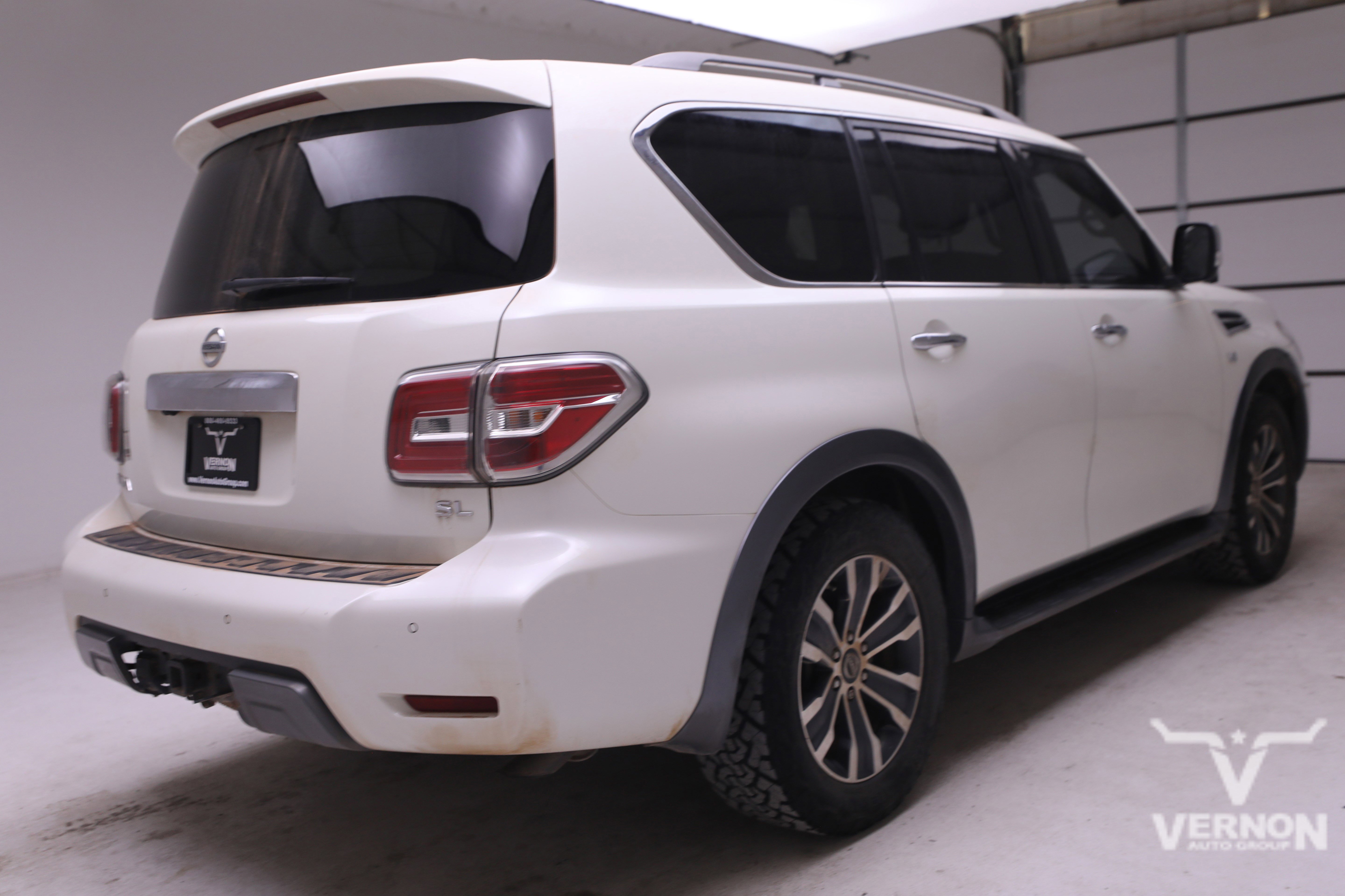 2019 Nissan Armada SL photo 3
