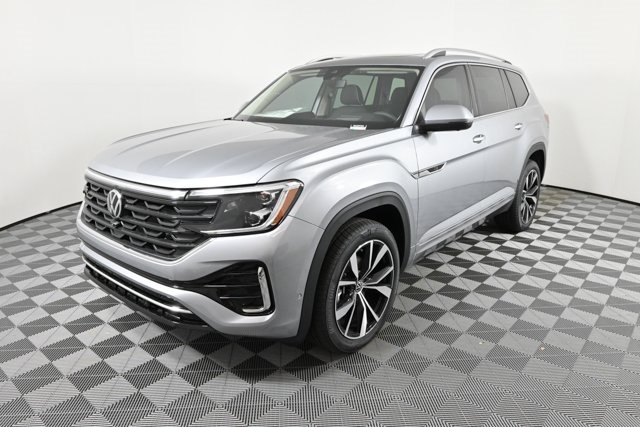2025 Volkswagen Atlas SEL Premium R-Line photo 2