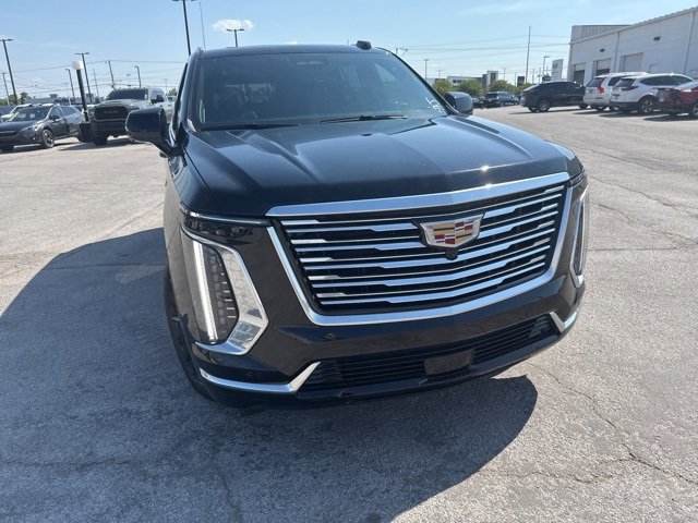 2025 Cadillac Escalade Premium Luxury Platinum photo 2