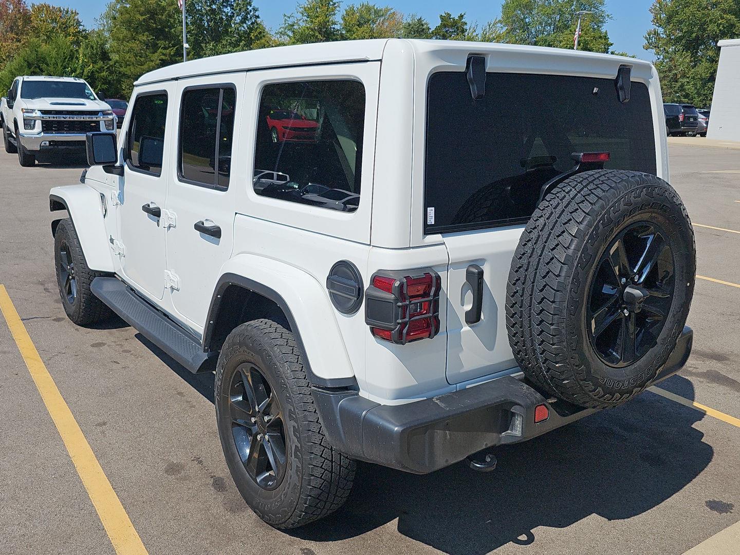 2022 Jeep Wrangler Unlimited Sahara Altitude photo 4