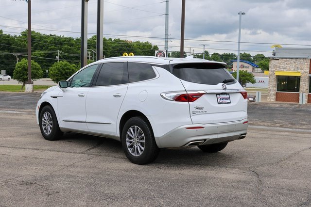 Used 2024 Summit White Buick Premium image 4